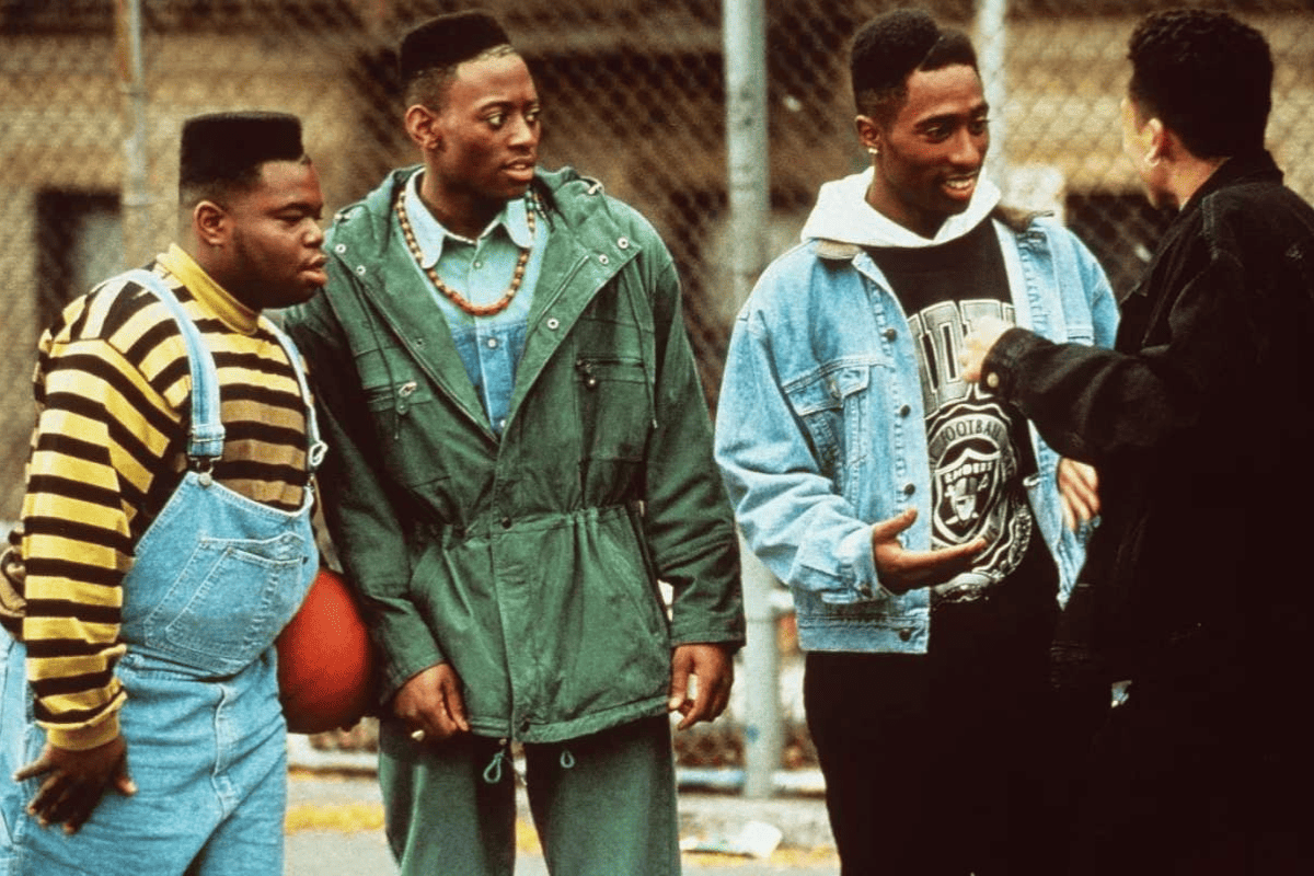 Moda hip hop de los 90 con botas Timberland y ropa oversize