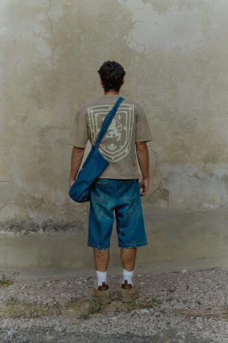 Warburton graphic tee