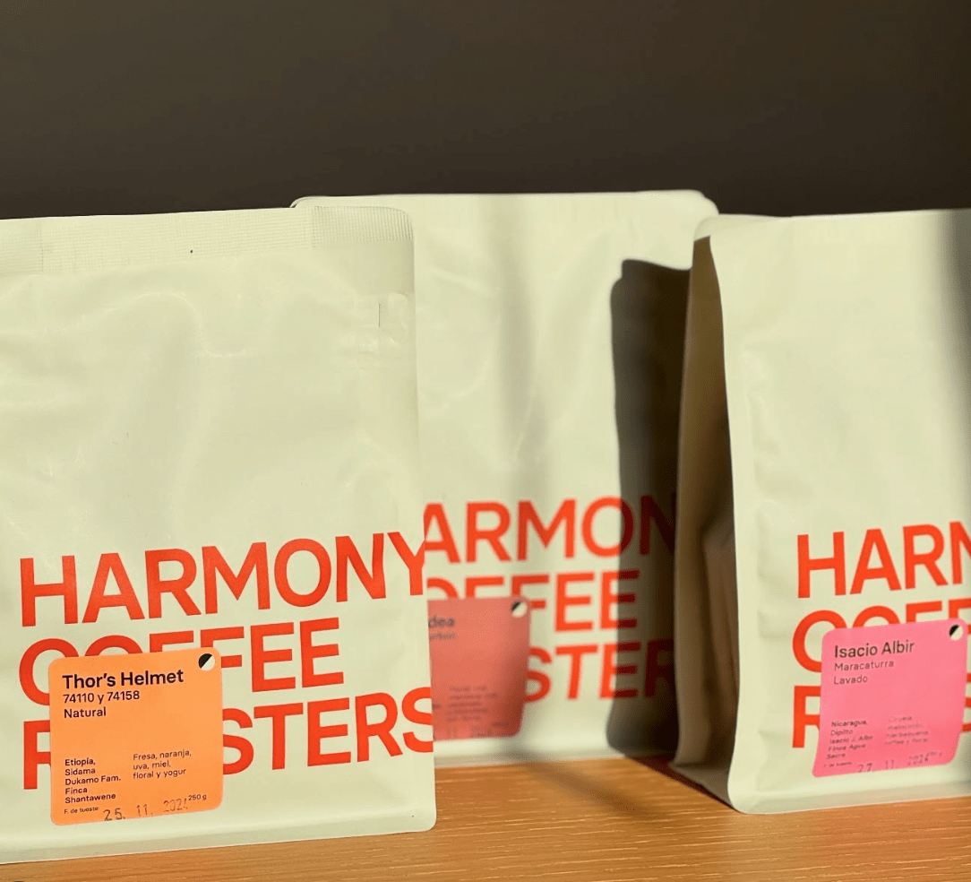 Harmony Rosters, en Cafeshi