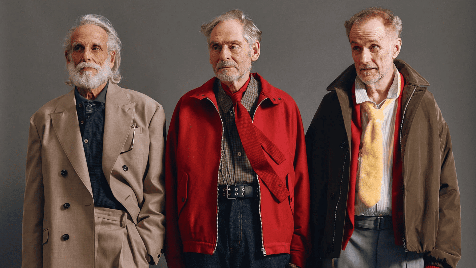 Tres modelos mayores vistiendo sastrería y workwear del lookbook de refomed
