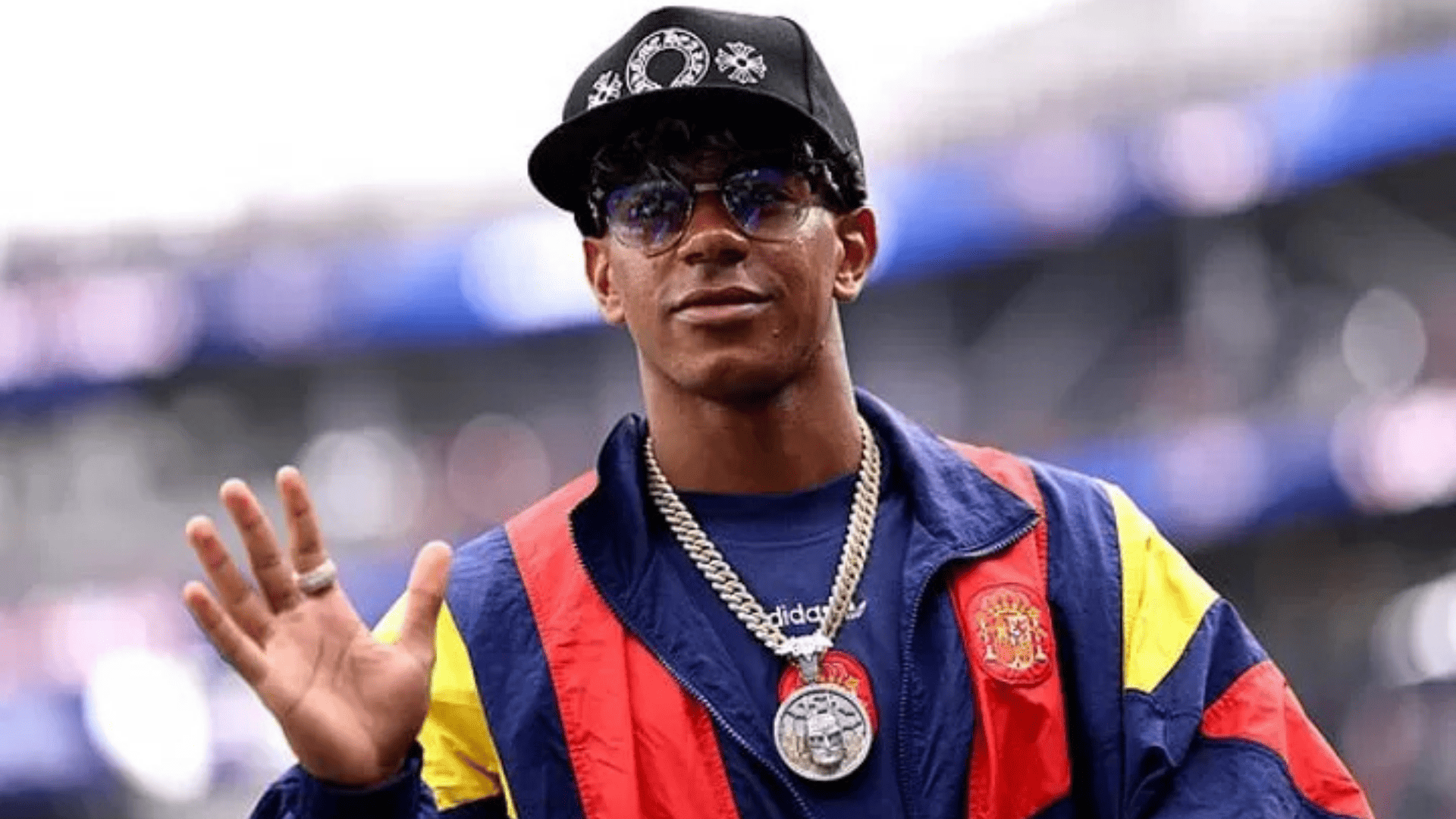 trend chains balotellli yamal (1)